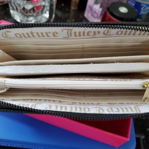 Wallet - Picture 3 of 3